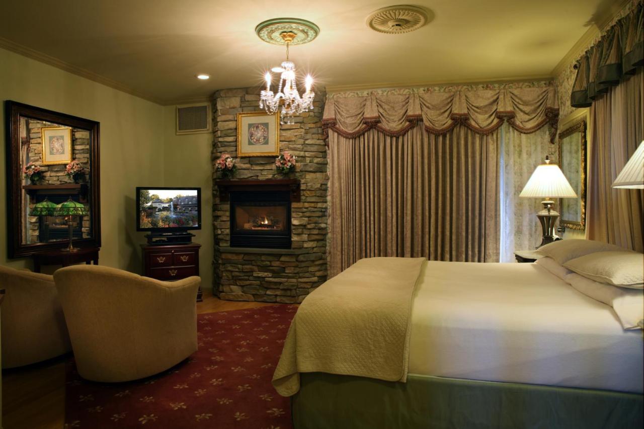 Twin Pine Manor Bed & Breakfast Ephrata Bagian luar foto