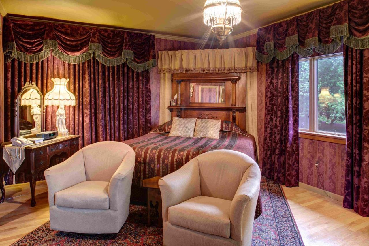 Twin Pine Manor Bed & Breakfast Ephrata Bagian luar foto
