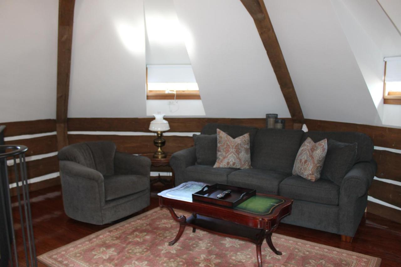 Twin Pine Manor Bed & Breakfast Ephrata Bagian luar foto